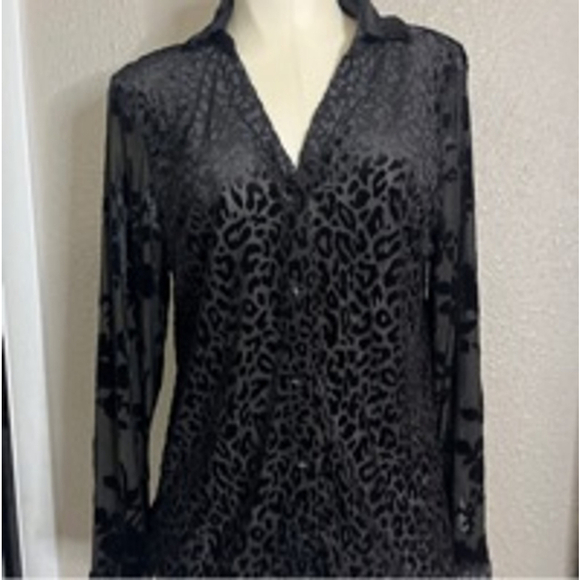 Nwt women’s medium velour blouse by Adore - Picture 1 of 7